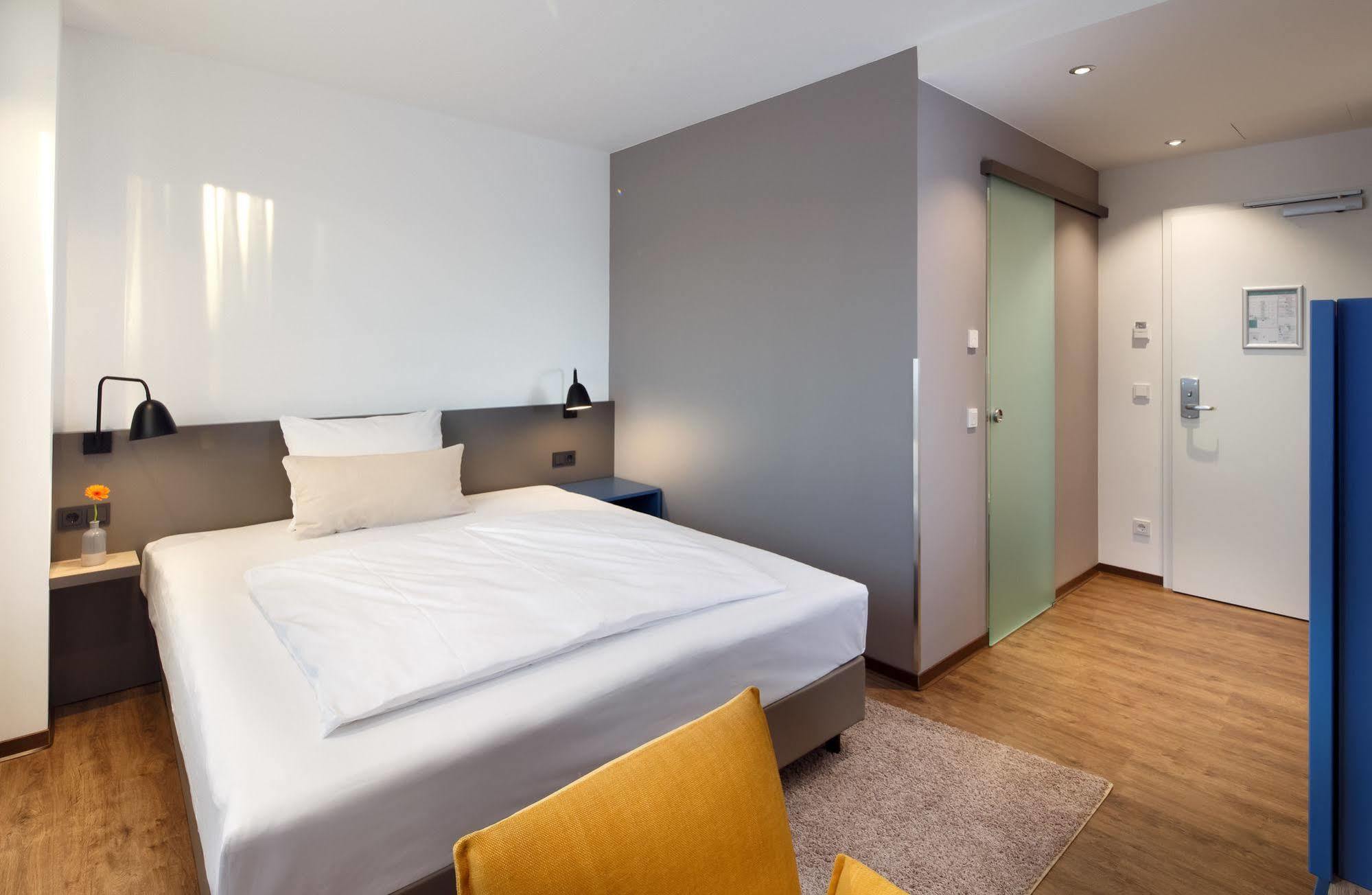 Homey! Hotel Ratisbonne Extérieur photo
