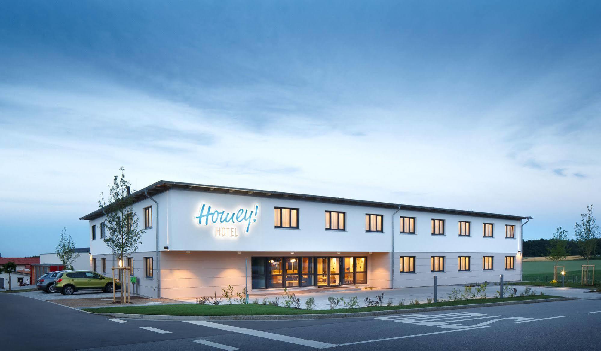 Homey! Hotel Ratisbonne Extérieur photo